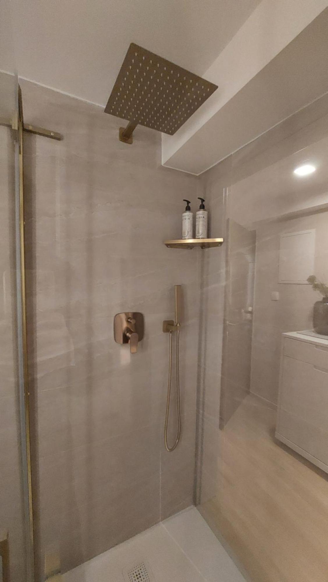 Bartolomeo Apartment Любляна Екстер'єр фото